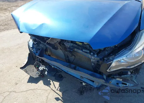 2016 Subaru Crosstrek 2.0I Premium из США, поврежденный, VIN JF2GPADC3G8280871